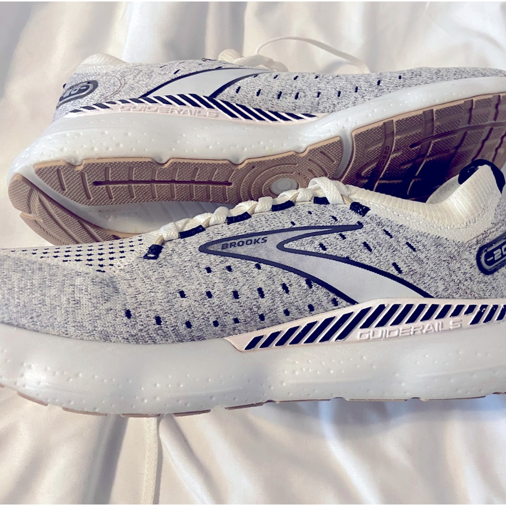 Glycerin
StealthFit 21.    Excellent condition